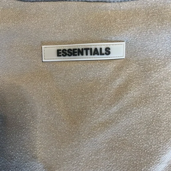 FOG Essentials Crewneck Sweatshirt - Picture 4 of 5